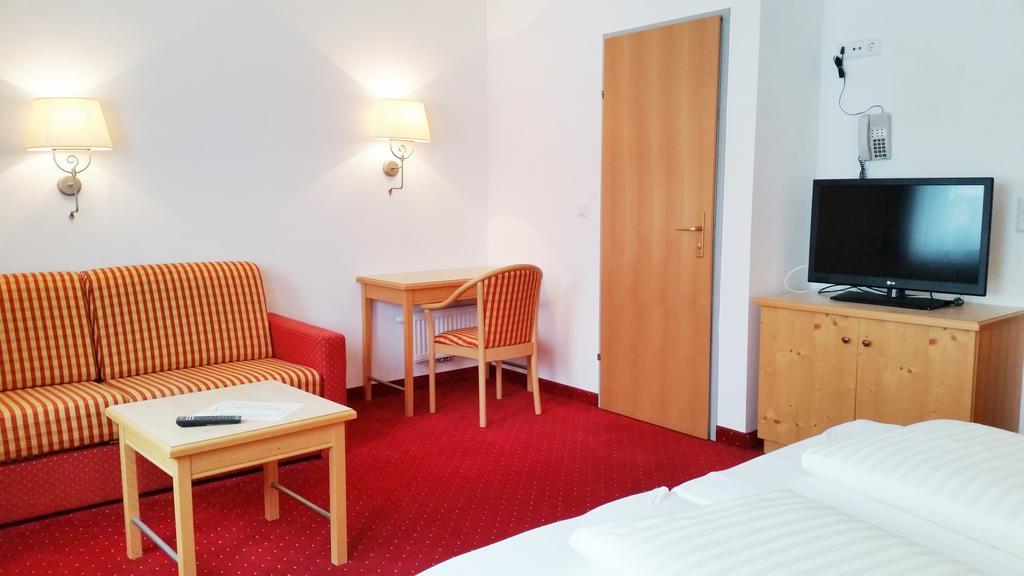 Das Wismeyer - Skihotel An Der Plattenkarbahn โอเบอร์เทาเอิร์น ภายนอก รูปภาพ